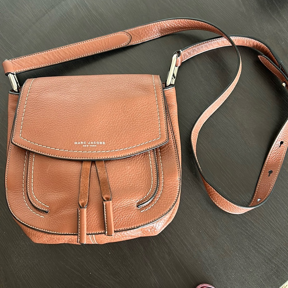 Marc Jacobs crossbody purse